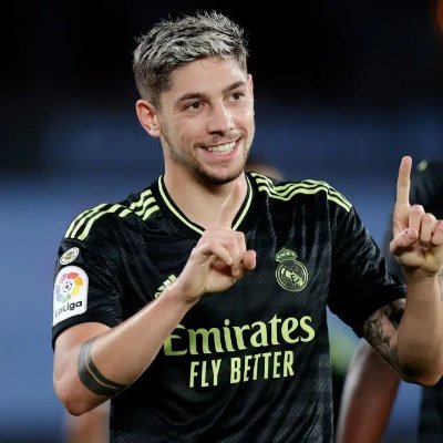 #Hala_Madrid
🤍💙❤️💚💛🧡🤎🖤💜
مرحبا بالجميع في حسابي #مدريدية #صيدلة لا أحب قلة الأدب #تابعني_اتابعك اعشق القهوة ☕️والبحر 🌊
🇩🇿الجزائر فوق الجميع 🇩🇿