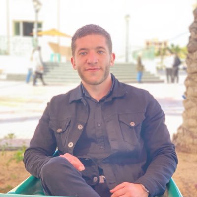 Diab811's profile picture. Dentist 🦷