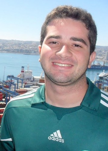 Graduando em Engenharia Mecânica - UFPB, palmeirense, torcedor do Botafogo-PB.
