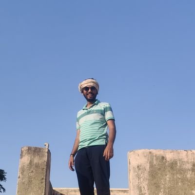 HINDU नमस्ते सदा वत्सले मातृभूमे त्वया हिन्दुभूमे सुखं वर्धितोऽहम्। महामंगले पुण्यभूमे त्वदर्थे पतत्वेष कायो नमस्ते नमस्ते