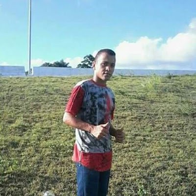 izaias_ooficial's profile picture. meu Instagram oficial

@izias_ooficial