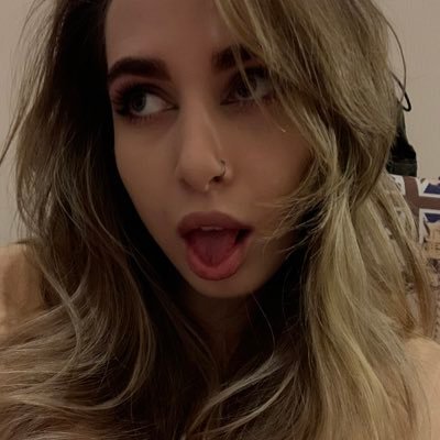 Karinkas18's profile picture. Сияй и твори