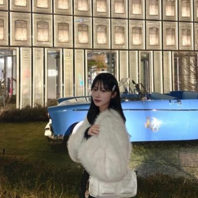 Kemberl73541726's profile picture. 