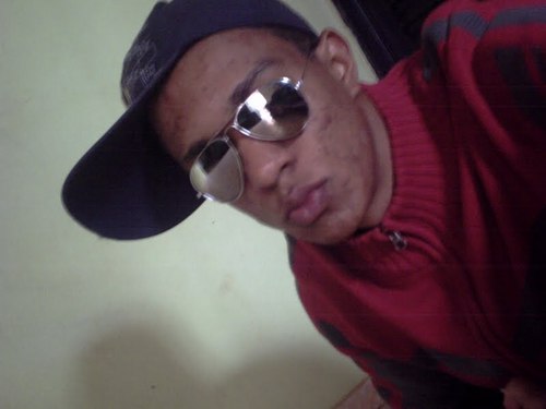 douglas andrades modelo ainda nao conhecido. 20 anos!!!
(Não viva para que a sua presença seja notada,
mas para que a sua falta seja sentida)