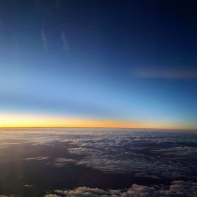 空🌫️、山🗻、海🏝️、ビル街🕋、夜景🌉、出会った日々の景色を紹介していきます。アニメも大好き😊
#風景　#相互フォロー　#フォロバ100（変垢、下垢以外）