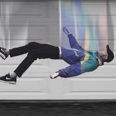 jacobaparris's profile picture. skit skat skoodle doot. flip flop flee.