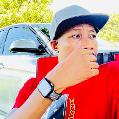 From St Lucia. KZN. Lecturer 👨🏽🏫 - Walter Sisulu University. BA, Honours & MA holder - UKZN & PGDM @ Rhodes Univ. (📜 x4) - MEDIA GRADUATE 👨🏾🎓