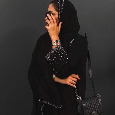 دايماً خلي عندك قناعه ان ربي بيعوضك بالأفضل ، مهما كانت كمية خسارتك حسن الظن دايماً وراه اشياء جميله مانتوقعها.
