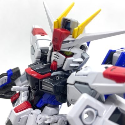 gunplabuilder_t's profile picture. スミ入れとトップコート仕上げでのクオリティを追求しながら、製作しているガンプラの写真を載せたりします。 #ガンプラ #gunpla #ガンダム