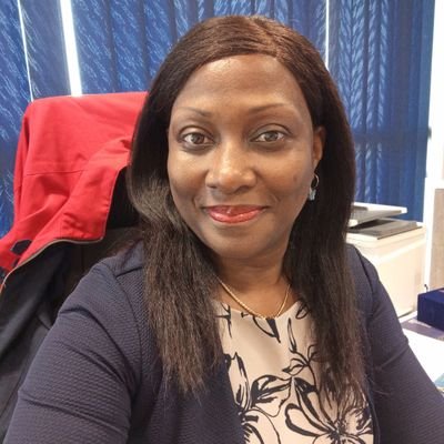 GeraldineEwomba's profile picture. Auteure de Jeux Société Éducatifs//Consultante en loisirs créatifs //Public Relations Officer