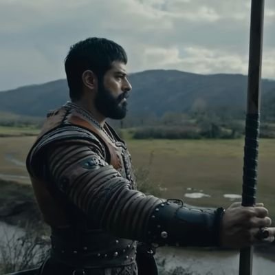 gjkvff3's profile picture. Busy advocat