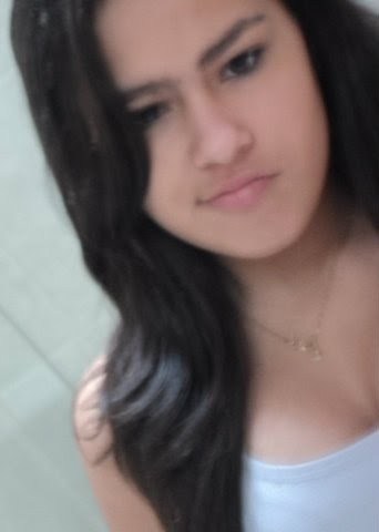 A menina que sonha mais do que vive!