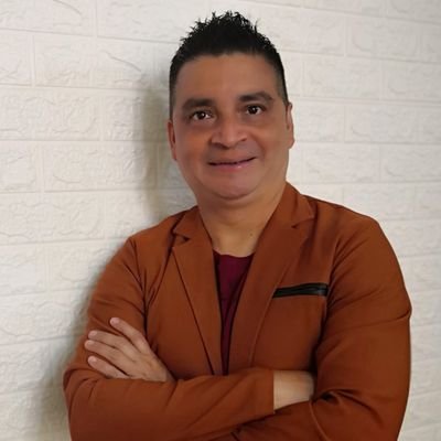 alexmarinmendez's profile picture. Te ayudo en Tecnología, Marketing Digital, Forex, Negocios Digitales y Programación Web.
🚀 Fullstack Web Developer & Marketer Digital en formación 🎯