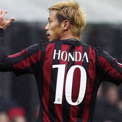 サッカー大好き人間です。日本代表🇯🇵はもちろん、海外サッカー、jリーグ大好きです！サッカー大好きな人と盛り上がれたら光栄です😆⚽️ YouTubeもやってます！