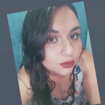 paula21045's profile picture. 