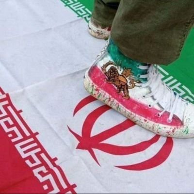 Ne_gi_nn's profile picture. 🤍✌ زن زندگی آزادی           🏳️‍🌈🏳️‍⚧️Non-binary
اکانت قبلی ساس شد :( فالو=بک