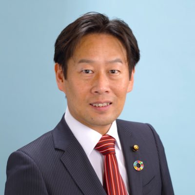 大和郡山市議会議員3期目/政党:日本共産党/趣味:ドラム、デザイン、剣道、歴史/理念:誰にも優しい政治へ。「あなた色」を守る社会めざす。