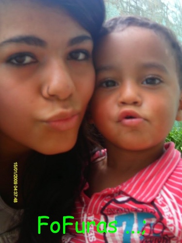 q beautiful eyes ... that mouth delicious ... what body healed! I am pleased that Amandinha ...