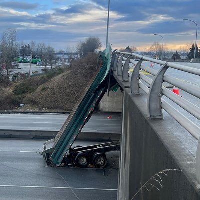 Days Without Incident Counter for Overpass Strikes by Overheight Trucks In Metro Vancouver.

Daily tweets occur twice at 8am and time of the last incident.