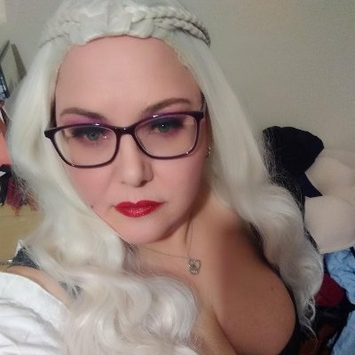 I am a Mamma first and a gamer second. LGBTQIA+ BLM ally. Let's connect on YouTube and Twitch https://t.co/RTJMZIrtAZ…
https://t.co/caTO0ZmVpz