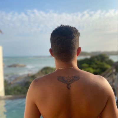 VixDinho's profile picture. 🙄