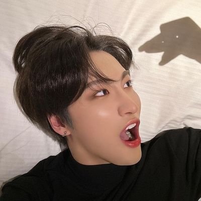 ⎯ ✢ . ⁛ ∶ 2303.9899 !!
☾ . . . | 𝙥𝑎𝑟𝑘 𝙨𝑒𝑜𝑛𝑔ℎ𝑤𝑎 ∞ 𝙟𝑒𝑜𝑛𝑔 𝙮𝑢𝑛ℎ𝑜