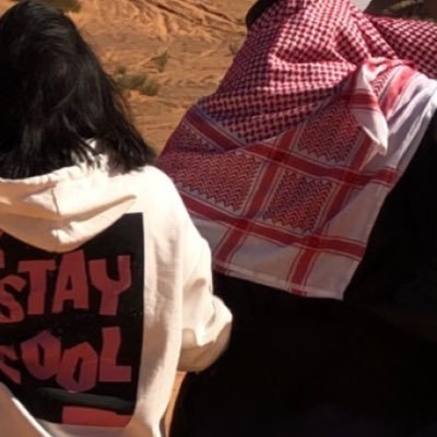 ( بحر عالـي و صعبه مراسيـه )