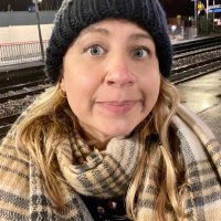 Esra Ilhan (@zesrailhan) 's Twitter Profile Photo