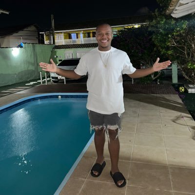 Antes só, do que ser infeliz!!!!!! ,Pagode/Samba, Futebol e Deus acima de tudo!!! 🙏🏾