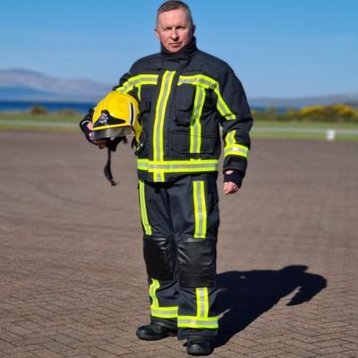 Firefighter/FISO at Oban Airport,
(On Call) RDS Firefighter with Scottish fire & rescue in Oban.
All views are my own.
Find a cure for MND! 🤞

Insta jybee153