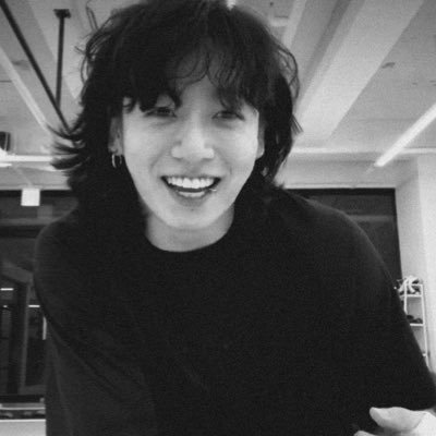 _kookookat's profile picture. oksana — 28 — italian — proudly part of the purple ocean • namkook biased