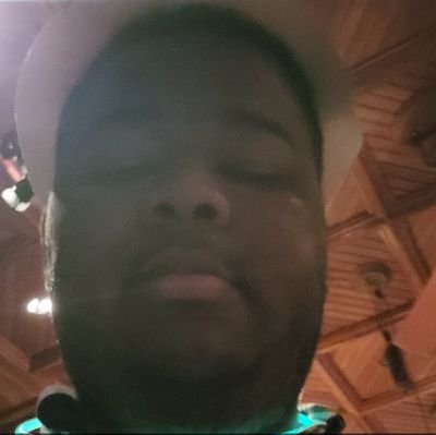 23. He/Him.
@Suns & @Giants fan.
@tylerthecreator, @macmiller, & @lilTunechi fan.
Member of @RareRefract & @VibeSkateTeam.
Finally playing Metaphor.