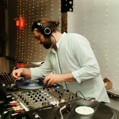 tjhbomb's profile picture. difficult fun