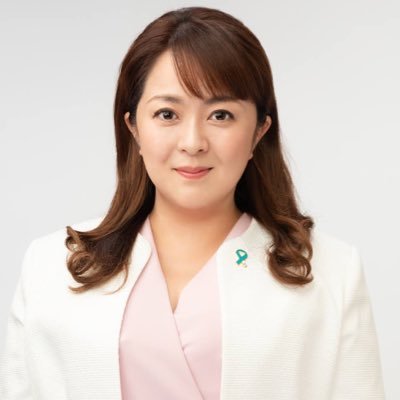 AyumiIto55's profile picture. 自由民主党/TOKYO自民党政経塾第14期/自由民主党女性未来塾1期＆2期/子宮頸がん癌サバイバー/健康を守り未来を歩めるまち日野市/藝術文化薫まち日野市/幸せ奏でる日野つくり/命を守る人々を守る政治/昭和音楽大学声楽科卒/自衛隊家族会員/水交会会員/東京都歯科医師連盟協力会員/公益社団法人 通信文化協会会員