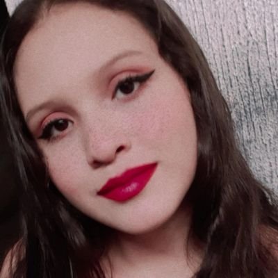 ♡tan corto que es el amor, y tan largo el olvido♡