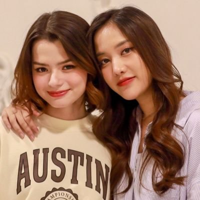 j_ecyo's profile picture. 💞Put everything to God💞

💗💜💙