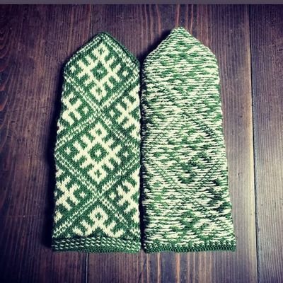 編み物大好き。編み物専用アカウントです。編み物楽しんでいらっしゃるかた、フォローさせてもらってます。(無言ですみません!)皆さんの作品を見るのが楽しみです。