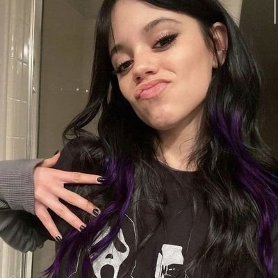 l_Moonlit's profile picture. Ela/dela
|fan account|