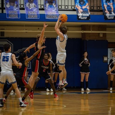 2023 PG Oconee County High School 6'0 180lbs. 34 inch standing vertical jump.  4.0 GPA. Phone number: (260) 402-9295.