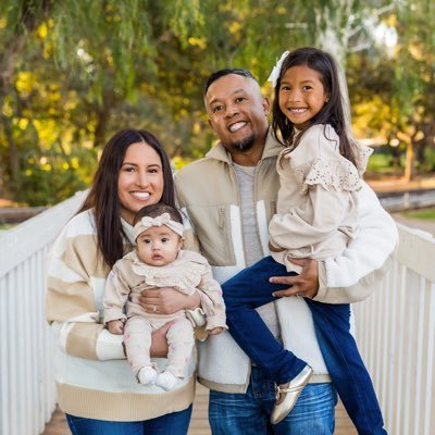 Cybersecurity Manager, CISSP, proud husband and father, Padres, Chargers⚡️, and Aztecs all day!! Ebay: KenoSabe78, IG: Mecca858cards