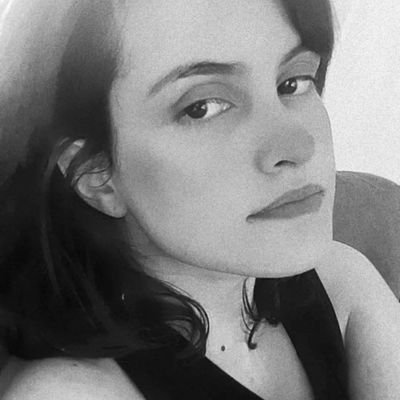 SleepingBella96's profile picture. ☆Isabella Fiúza
☆29 anos
☆Member of the congregation of the Holy Church of Mind Your Own Damn Business.
☆3 gatos 😼 e 1 dog 🐶
☆RAVENCLAW
☆INFJ
☆CMHF/CMAF