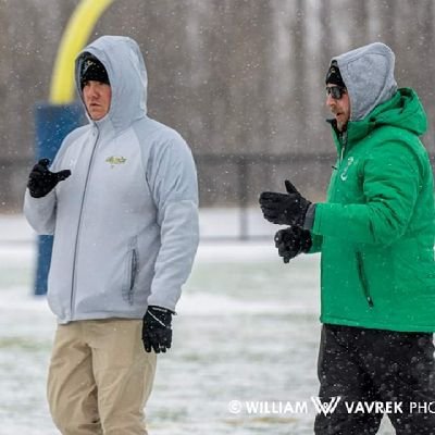 St.Joes Celtics O line coach #GangGreen 🏈 🇨🇦 “Clear Eyes, Full Hearts, Can’t Lose” Future Teacher