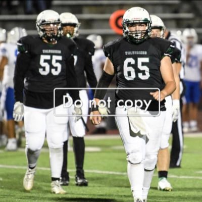 West high “24 |Cornell College “28 |5’9|Center| 3.1 GPA| @Hudl https://t.co/onCi0Etz0O #hudl |