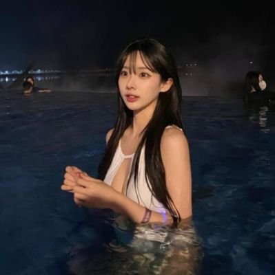 clkie49378522's profile picture. 