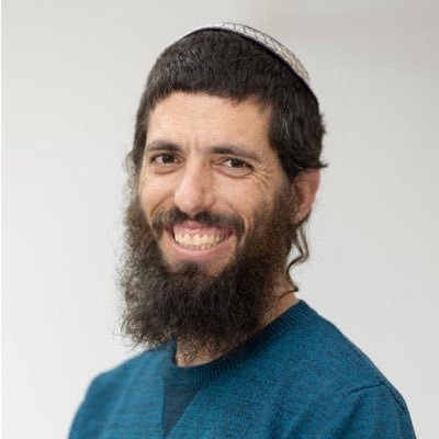הקמתי את ארגון בצלמו כדי שיהיה גוף שישמור על זכויות האדם שלך. כעורך דין מתעסק בתביעות לשון הרע, זכויות יוצרים ועתירות מנהליות.