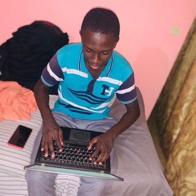 Étudiant Malien en Génie Informatique à l'université Gaston Berger de Saint Louis