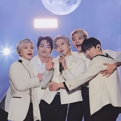 5hineeTita's profile picture. Shinee fan with pasabuy/pabili sideline during overseas concerts/travels. 🩵