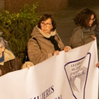 Socialista.Feminista.Activista de izquierdas.