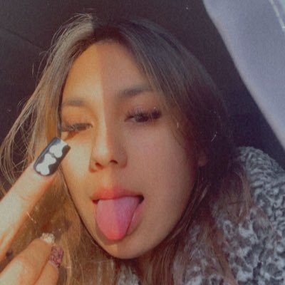 desthetruthh's profile picture. 7.18 👼🏼 / living my best 🤟🏼 / ig livewitdes
