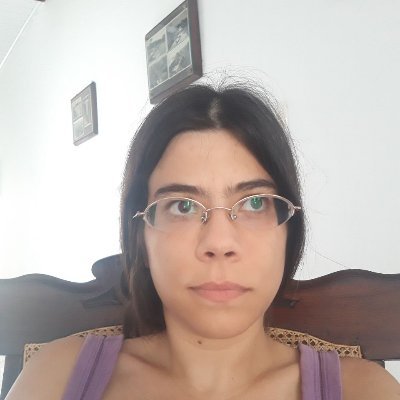 Historiadora da filosofia (UFBA), ensaísta e tradutora. Autora de As ideias e o terror, 2 ed (EDA, 2023). Gosta de GNU/Linux, culinária e jardinagem.